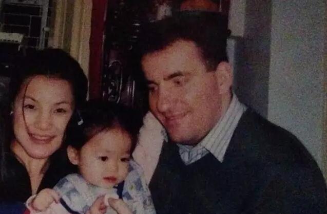 马蹄露年轻时的照片？马蹄露老公是李天翔吗