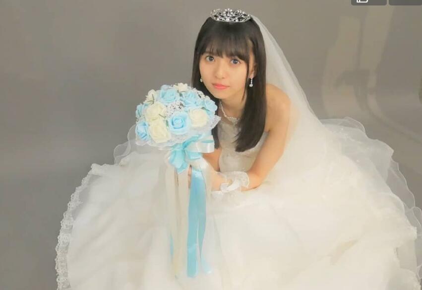 斋藤飞鸟小时候的照片太萌啦!她的发型怎么 斋藤飞鸟小时候的照片太萌啦!她的发型怎么