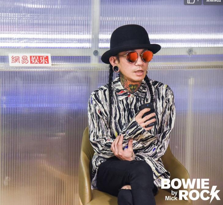 海龟先生蒋晗耳朵怎么回事那么大