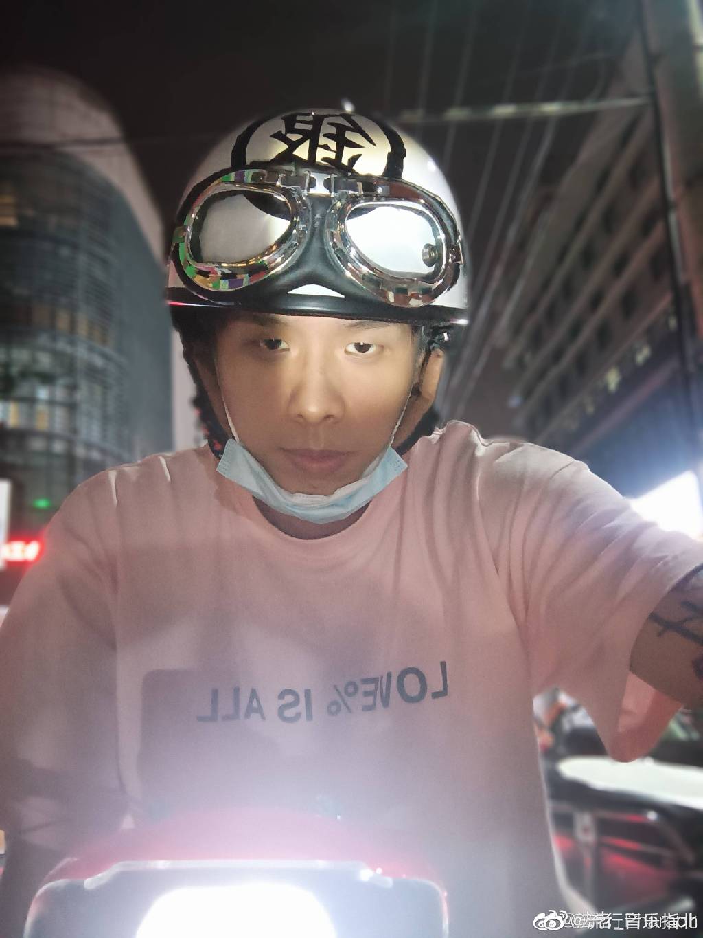 哈圈顾里是什么梗？因为顾里每逢生日(今天是顾里的生日是什么梗)