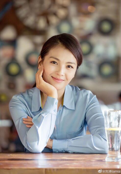 刘涛的嘴是不是有点歪很不自然