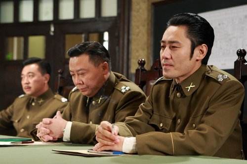 吴秀波海清张嘉译什么关系？吴秀波的哥哥叫