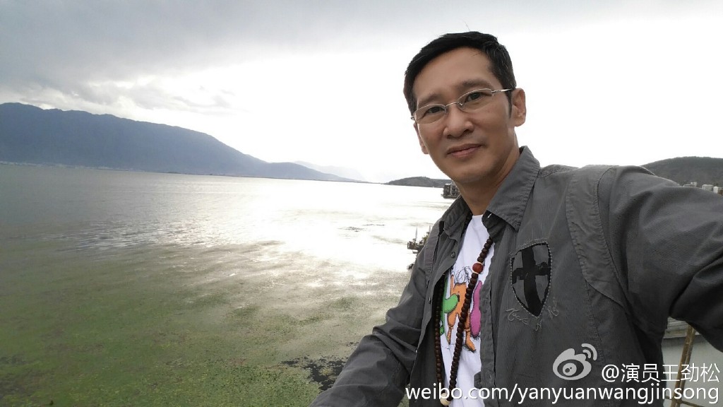 王劲松怒斥演员背台词问题表示不要脸(王劲松的台词功底)