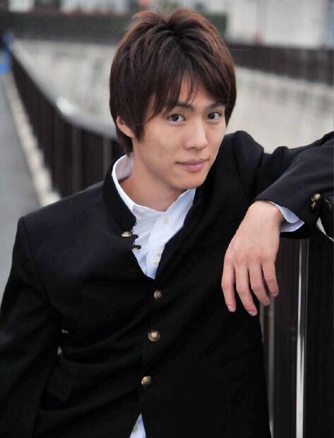 铃木一彻为什么放弃法学专业做男优