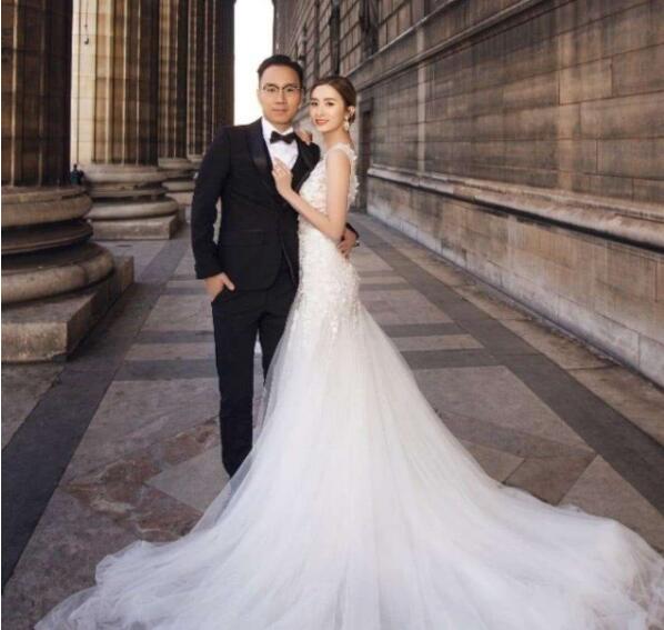 沈卓盈和陈法拉长的好像对比图 沈卓盈和陈法拉长的好像对比图