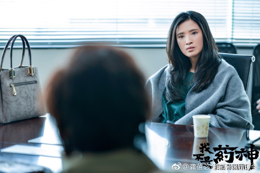 唐艺昕龚蓓苾长得好像对比图(长得像唐艺昕的女孩)