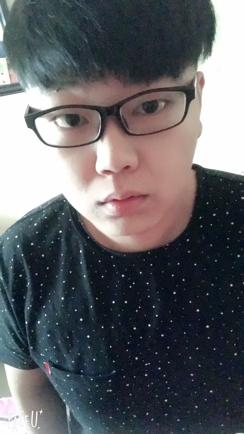 蓝烟王者荣耀直播房间号是多少？蓝烟斥资千(游戏主播蓝烟在哪直播)