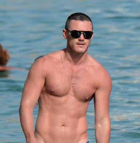 卢克伊万斯和奥拉多布鲁姆很像对比照(卢克·伊万斯和奥兰多布鲁姆) 卢克伊万斯和奥拉多布鲁姆很像对比照(卢克·伊万斯和奥兰多布鲁姆)