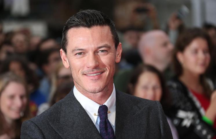 卢克伊万斯和奥拉多布鲁姆很像对比照(卢克·伊万斯和奥兰多布鲁姆) 卢克伊万斯和奥拉多布鲁姆很像对比照(卢克·伊万斯和奥兰多布鲁姆)