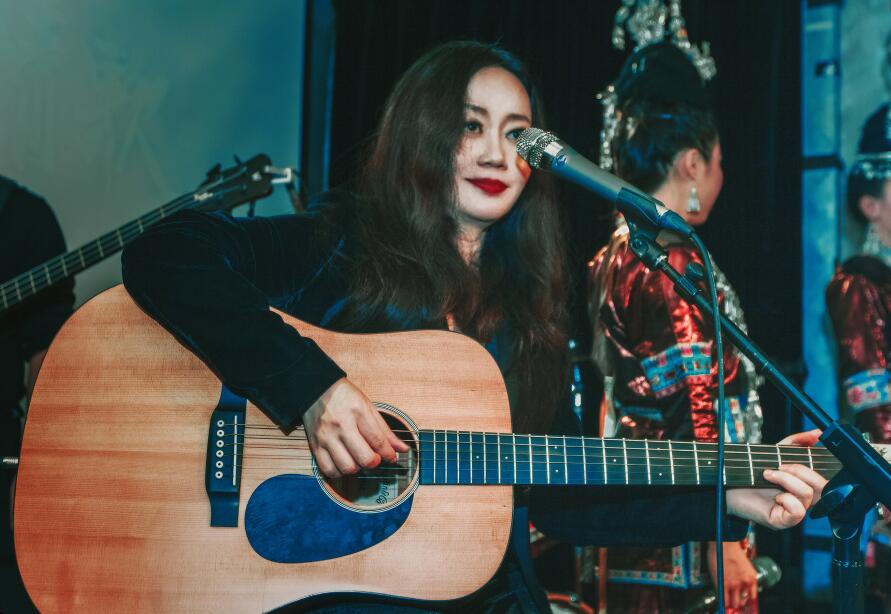 吴虹飞为什么要写嫁衣这样吓人的歌曲