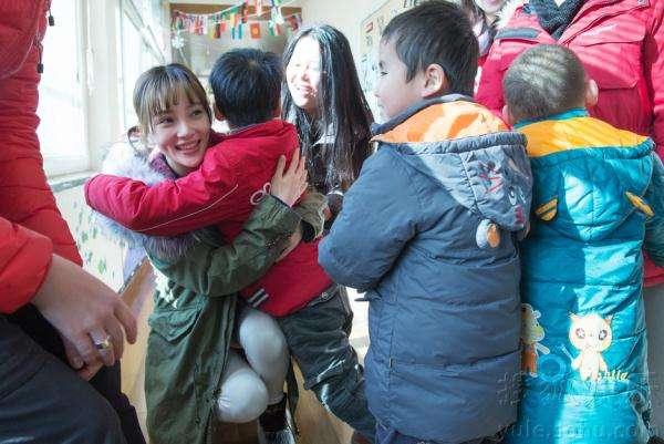 李小璐被网友怒怼假哭真相(李小璐回怼网友)