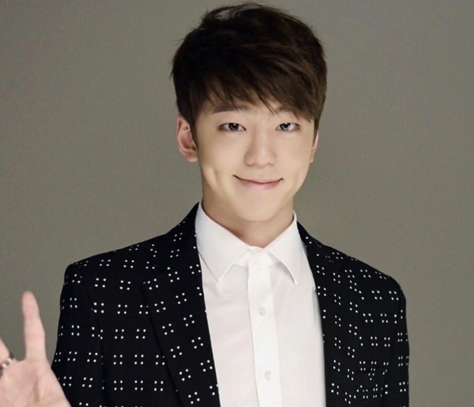 金旻奎和蔡智安是真的恋爱吗？金旻奎在韩国(金钟国和蔡妍谈过恋爱吗)