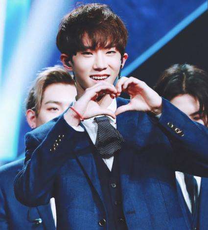 岳岳为什么叫咻辉 岳岳为什么叫咻辉