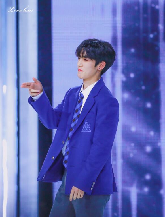 金曜汉今年多大了(金曜汉怎么了)