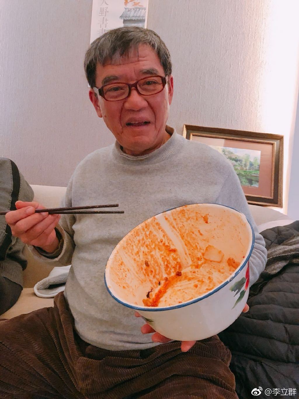 李立群李幼斌很像但不是一个人