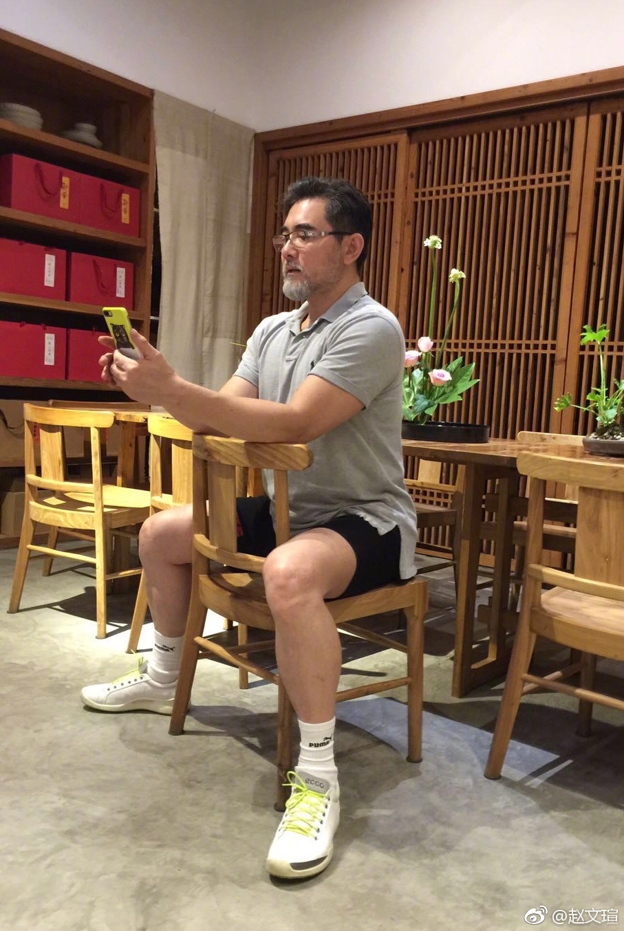 赵文瑄现在的妻子是谁？赵文瑄喜欢过陈红吗