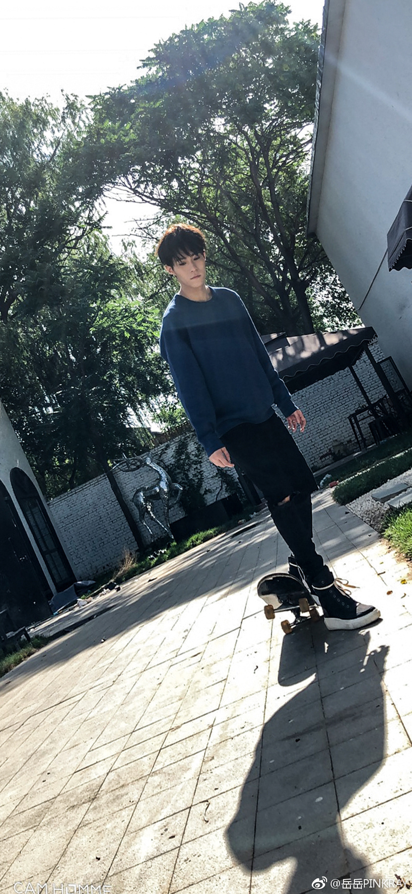 岳岳为什么叫咻辉 岳岳为什么叫咻辉