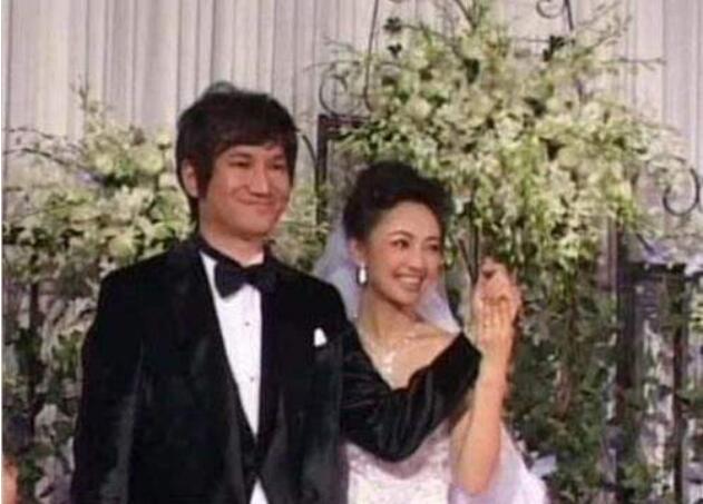 罗海琼的老公资料照片(罗海琼近照图片) 罗海琼的老公资料照片(罗海琼近照图片)