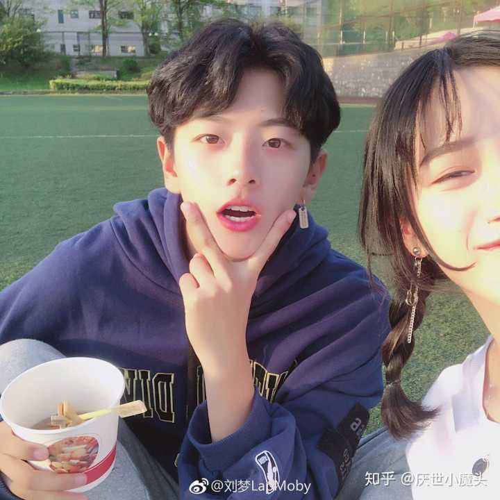 刘梦为什么那么像男的(刘梦男的还是女的)