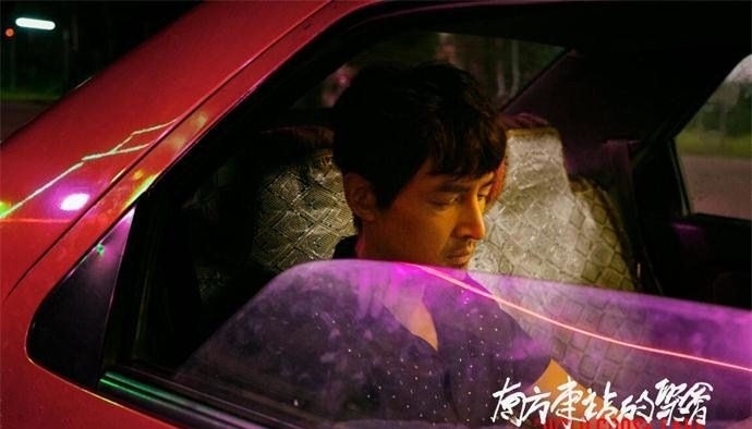 胡歌剪寸头图片原因曝光引热议(胡歌两边剃掉的发型) 胡歌剪寸头图片原因曝光引热议(胡歌两边剃掉的发型)