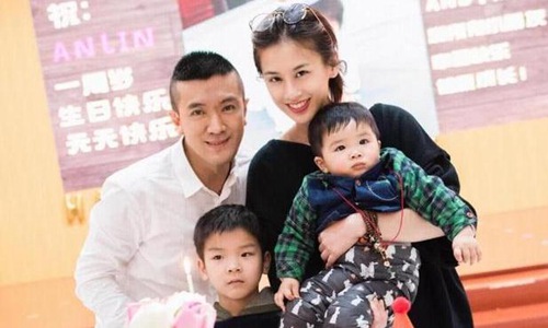 杨子是怎么认识黄圣依的？黄圣依怀孕杨子离(杨子怎么和黄圣依在一起的)