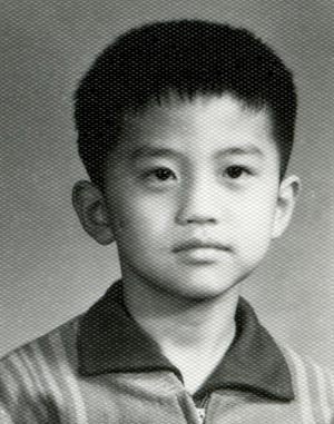 邓超晒父亲、母亲照片(邓超家庭照片)