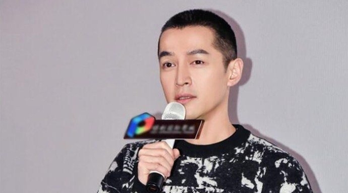 胡歌剪寸头图片原因曝光引热议(胡歌两边剃掉的发型) 胡歌剪寸头图片原因曝光引热议(胡歌两边剃掉的发型)