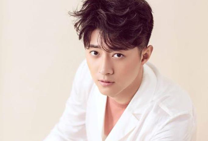 郭家豪帅气肌肉照片(郭子豪的照片)