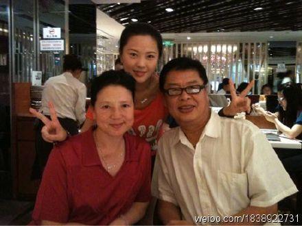 德云社师爷谢金下跪视频(德云社师叔 谢金)