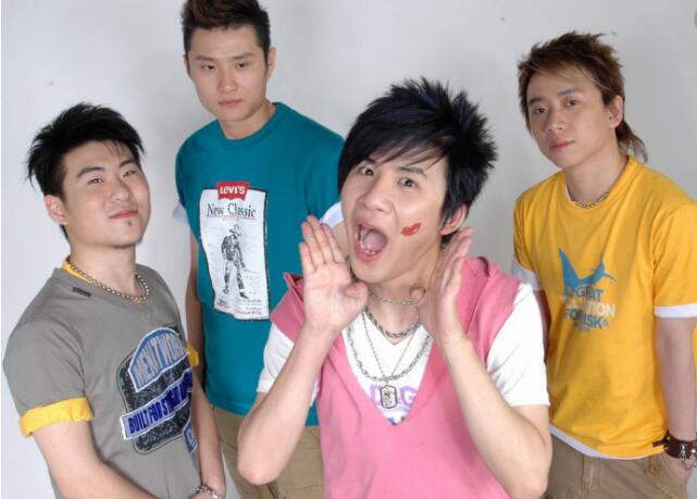 石醒宇现在在做什么真的在送外卖吗?石醒宇