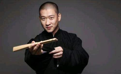 曹云金大闹郭德纲生日宴怎么回事(曹云金大闹郭德纲生日宴是真的吗)