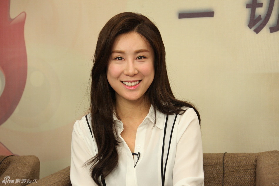 张力尹和张碧晨太像了合照图(张碧晨样子) 张力尹和张碧晨太像了合照图(张碧晨样子)