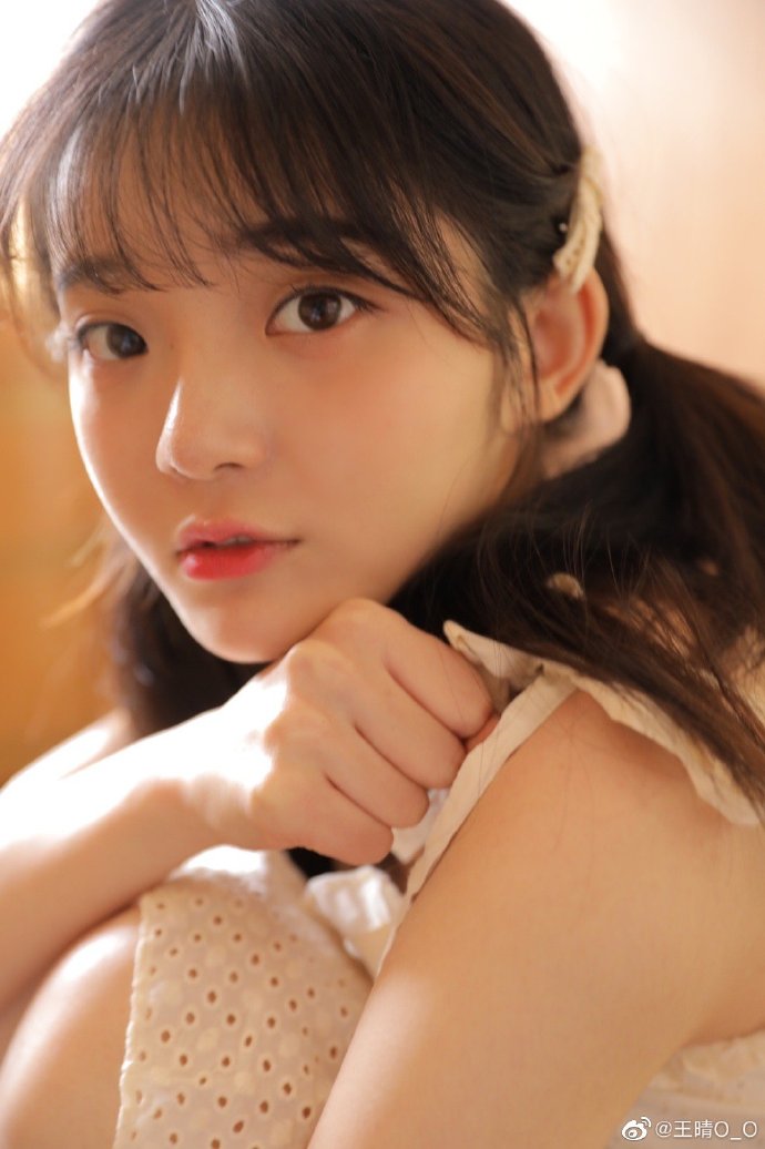 创造101选手王晴几几年的多大了(创造101王晴个人资料年龄)