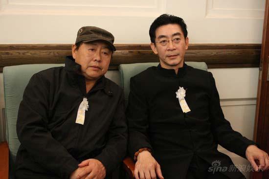 闫怀礼怎么会误食农药？六小龄童哭闫怀礼图