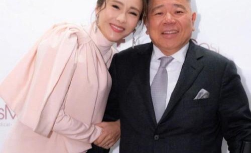 黎姿为弟弟庆生网友直呼姐弟情深(黎姿弟弟年轻照片)