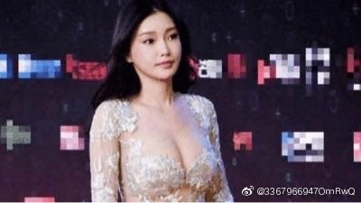 童菲和周润发是什么关系