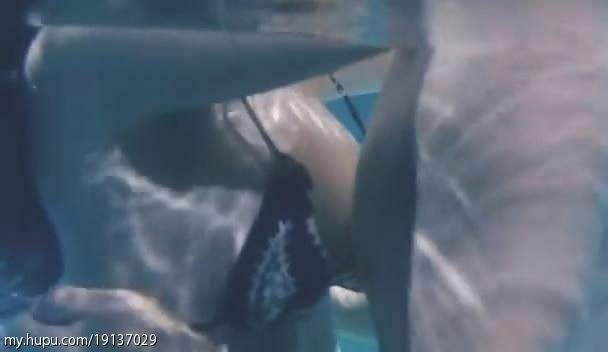 魔鬼天使潜水那段GIF动画