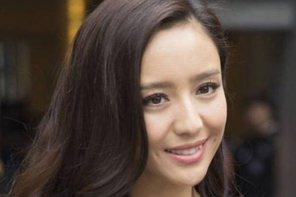 天涯扒皮鹿晗被京圈排斥真相(鹿晗圈内八卦)