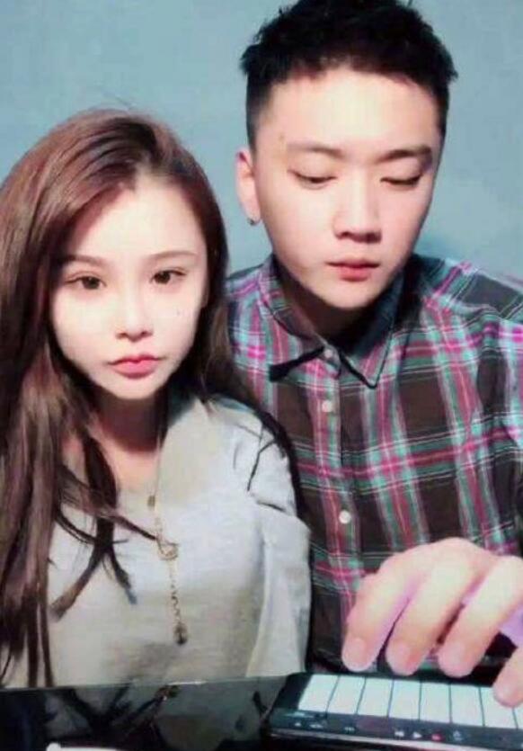 崔晋为什么找的女朋友都是整容脸