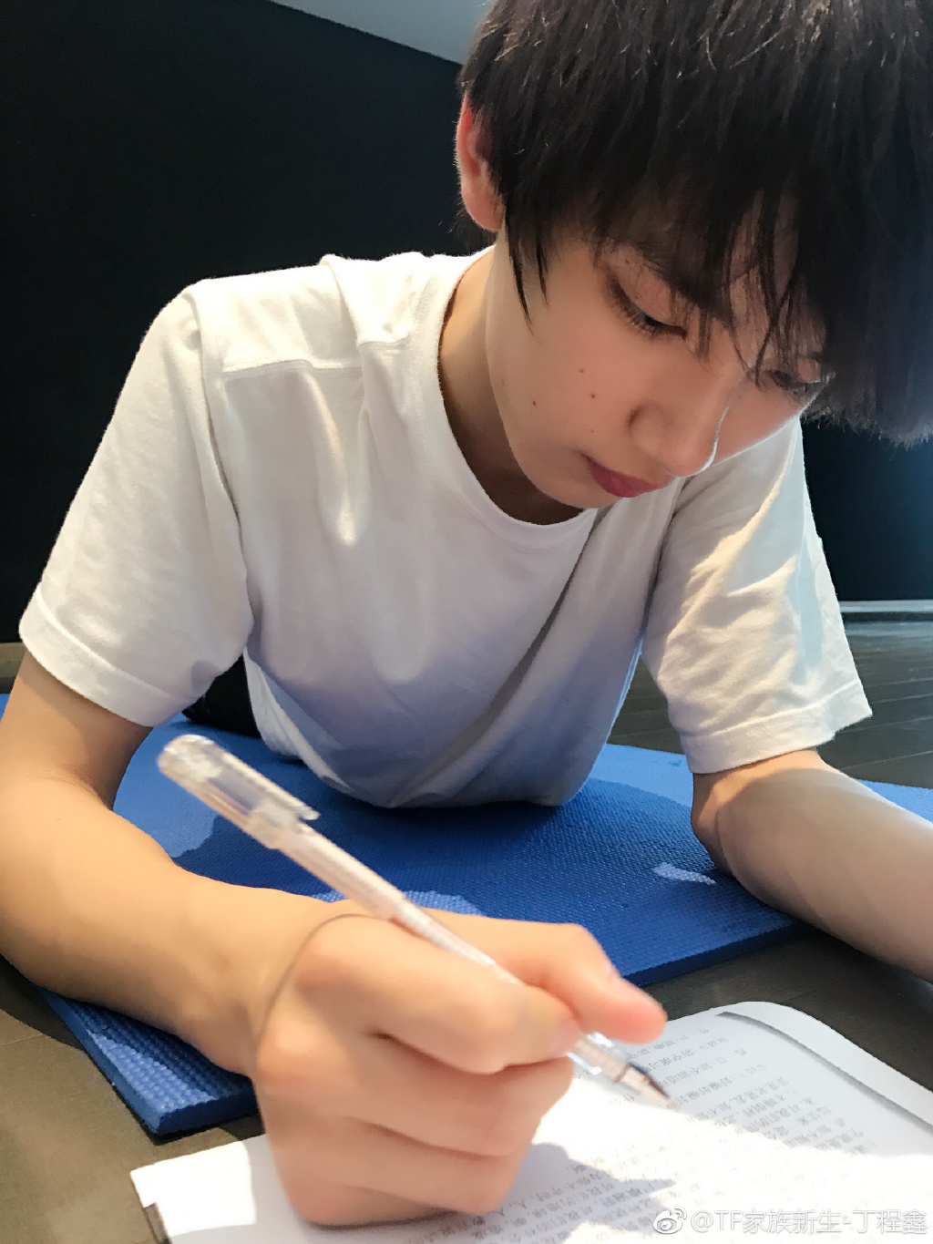 丁程鑫为什么才读初二?丁程鑫脾气很暴躁吗 丁程鑫为什么才读初二?丁程鑫脾气很暴躁吗