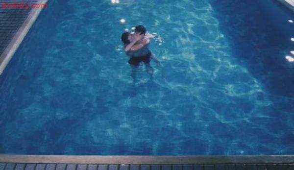 魔鬼天使潜水那段GIF动画