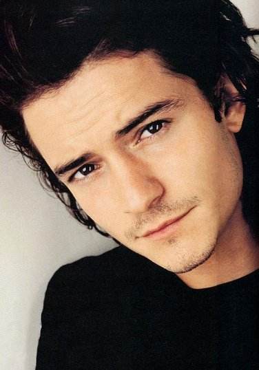 奥兰多布鲁姆为什么不留长发?奥兰多出柜是(奥兰多布鲁姆发福)