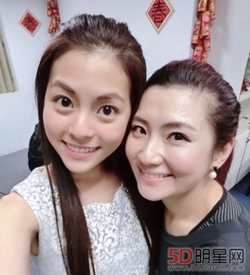 任容萱和selina是同父异母吗？任容萱