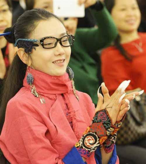 刀美兰和杨丽萍是什么关系?刀美兰经典孔雀(刀美兰孔雀舞没杨丽萍的好看) 刀美兰和杨丽萍是什么关系?刀美兰经典孔雀(刀美兰孔雀舞没杨丽萍的好看)