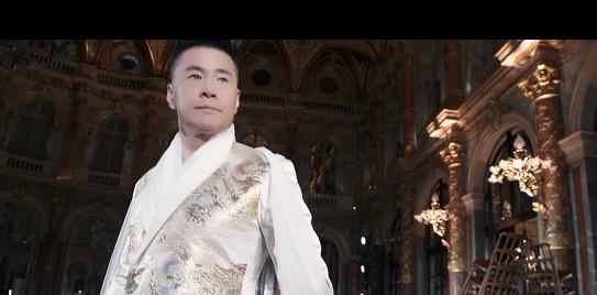 于荣光妻子生活照曝光 于荣光和成龙关系为