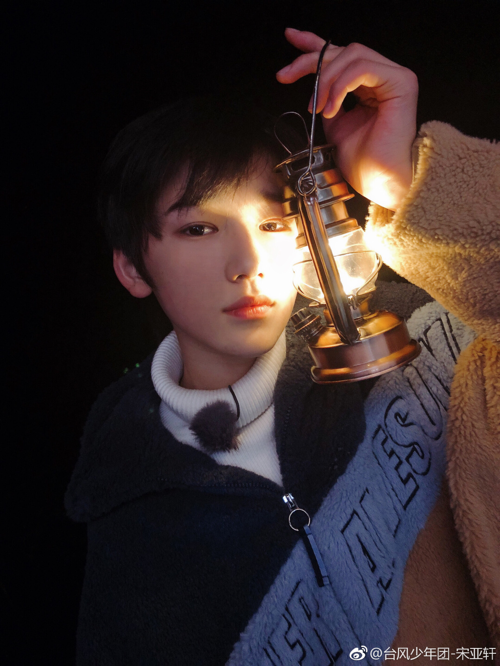 时代少年团为张真源贺峻霖补过生日(时代少年团给张真源贺峻霖补过生日) 时代少年团为张真源贺峻霖补过生日(时代少年团给张真源贺峻霖补过生日)