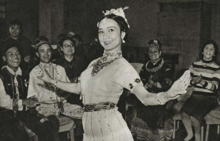 刀美兰和杨丽萍是什么关系?刀美兰经典孔雀(刀美兰孔雀舞没杨丽萍的好看) 刀美兰和杨丽萍是什么关系?刀美兰经典孔雀(刀美兰孔雀舞没杨丽萍的好看)