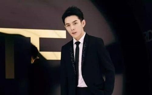 泫雅李佳琦同框网友关注点却是这个 泫雅李佳琦同框网友关注点却是这个