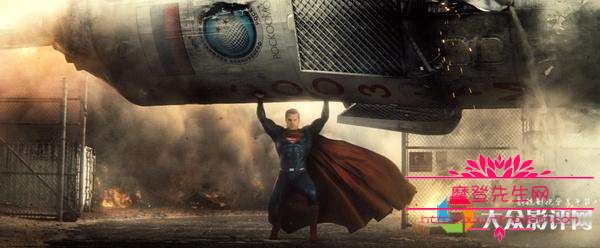 为什么超人要杀蝙蝠侠？超人的超能力都有哪(蝙蝠侠为什么可以打败超人)