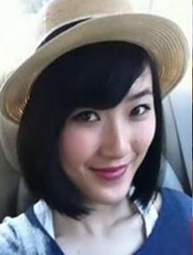 冯小刚徐帆女儿近照(冯小刚妻子徐帆的图片) 冯小刚徐帆女儿近照(冯小刚妻子徐帆的图片)